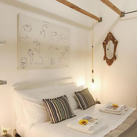 Design & History Suite Салерно Екстериор снимка